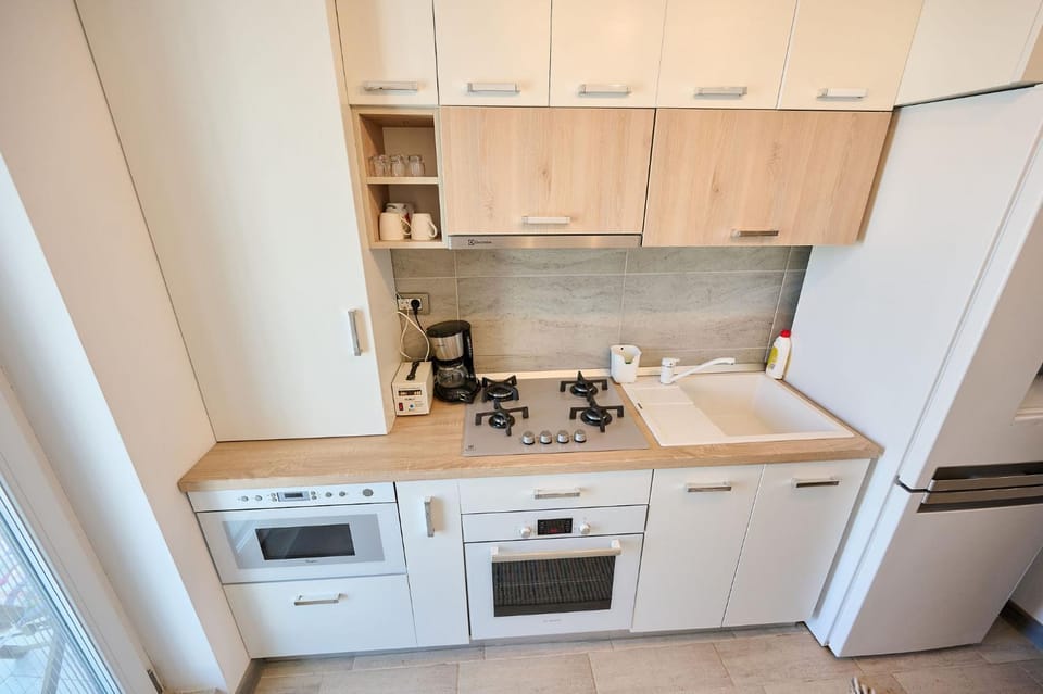 Coffee/tea facilities, Kitchen or kitchenette, minibar, pet friendly, stove, toaster
