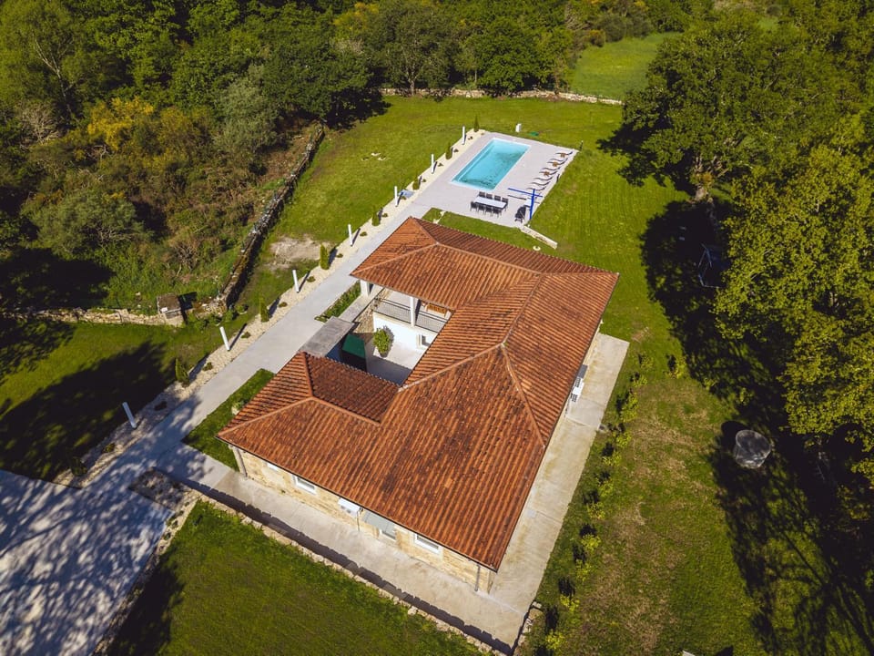 Reverence Villas Fufin House in Galicia