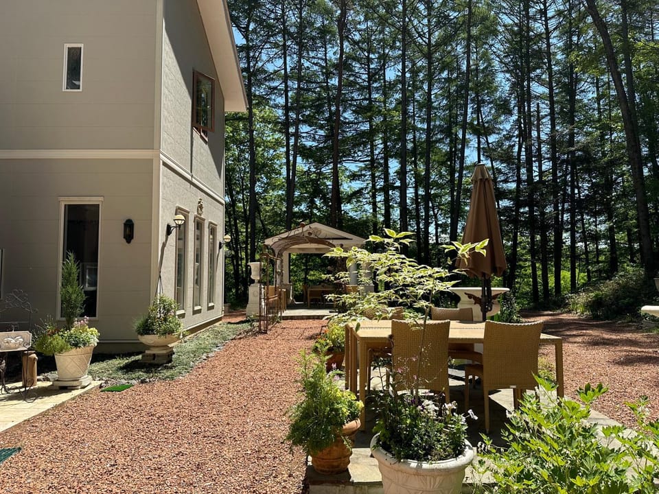 ヴィラカーサビアンカ八ヶ岳 Bed and Breakfast in Nagano Prefecture