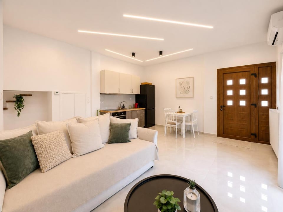Oasis Acropolis Serres Parking EV Next to Center Apartment in Decentralized Administration of Macedonia and Thrace