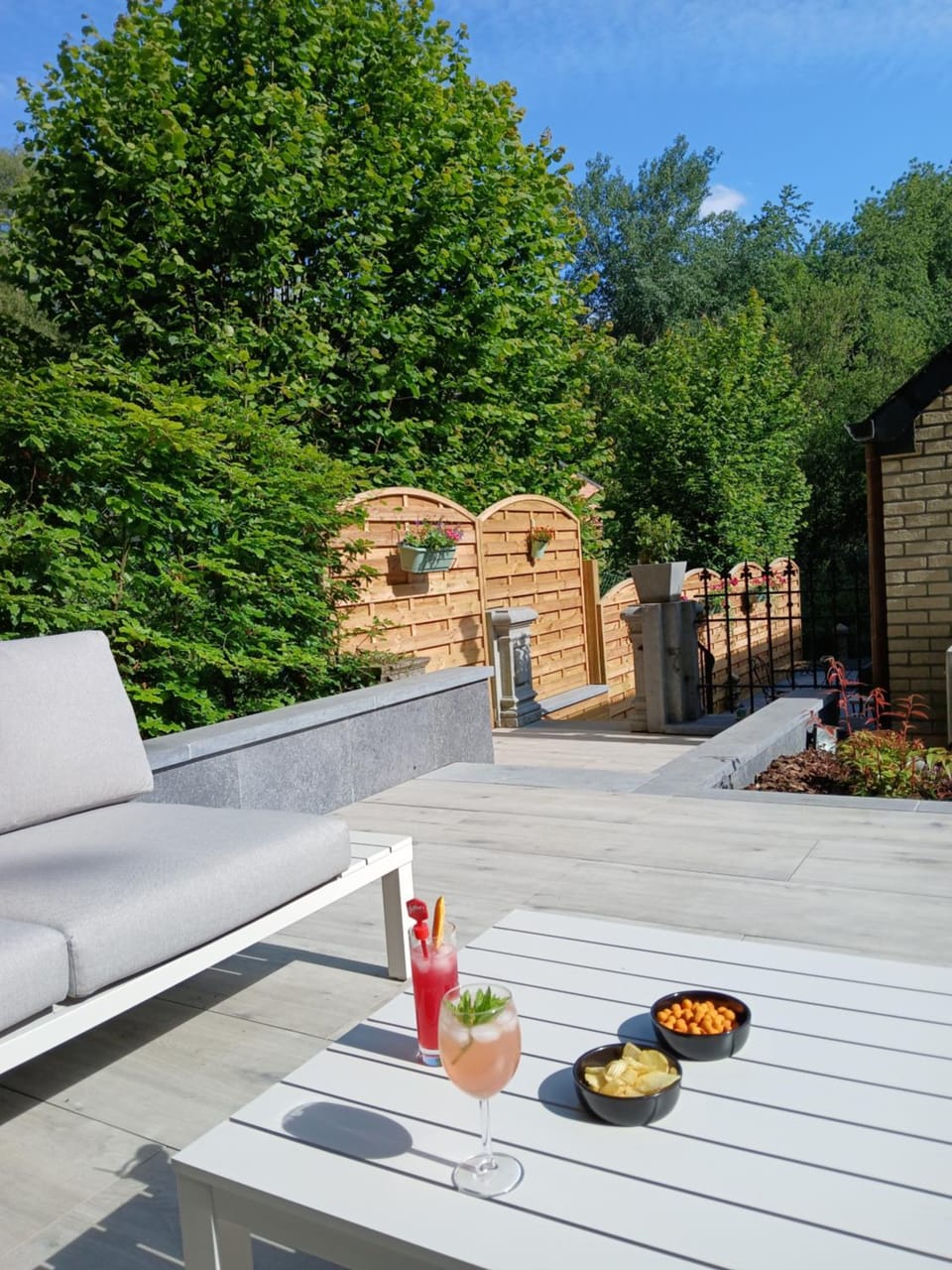 Garden, Balcony/Terrace, Living room