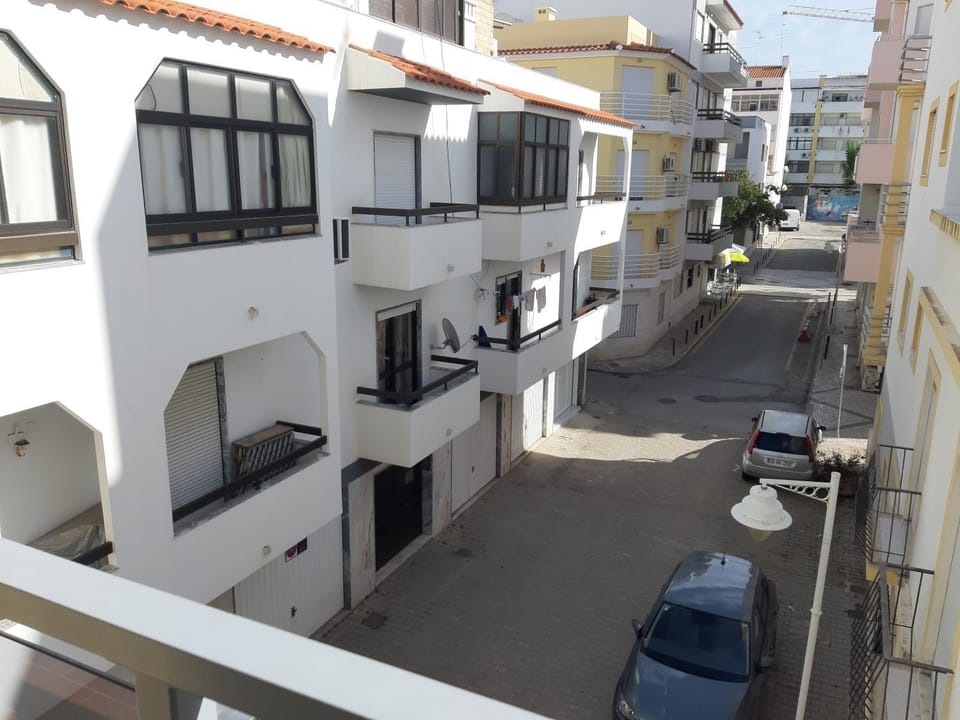 Neighbourhood, View (from property/room), City view, Street view, Location