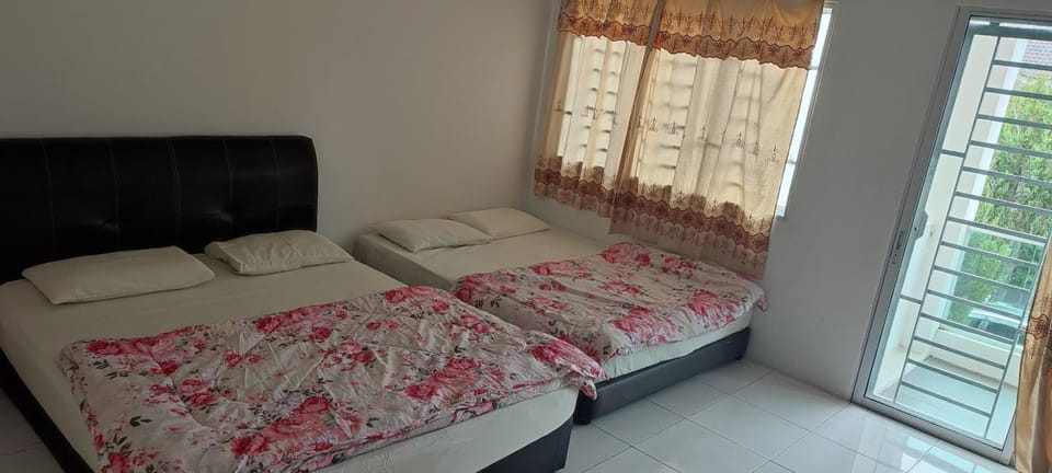 MAIDEEN HOMESTAY CAMERON HIGHLANDS House in Brinchang