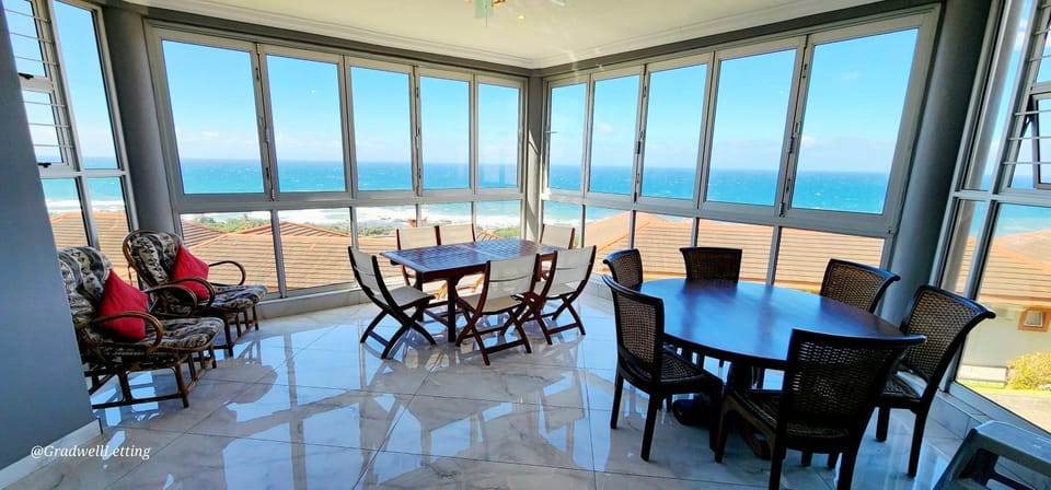 View (from property/room), Seating area, Dining area, Sea view