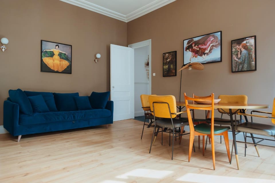 Living room, Dining area