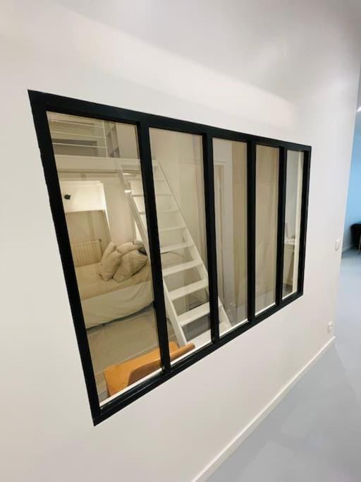 Appartement 6 pièces / 5 chambres / calme / RDC Apartment in Paris