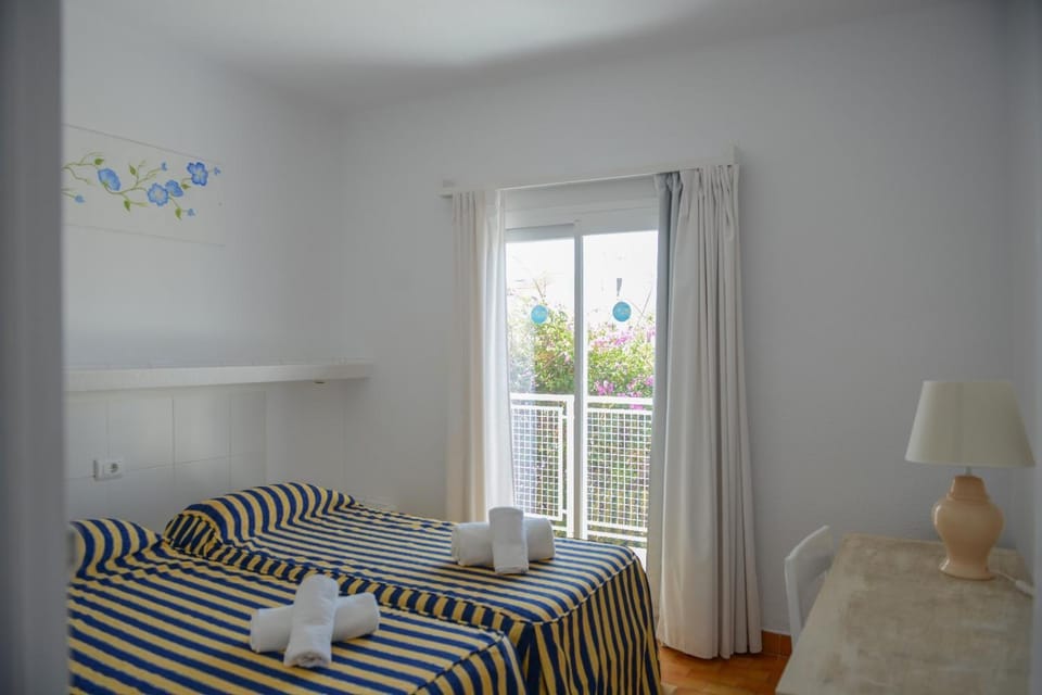 Property building, Living room, Bedroom