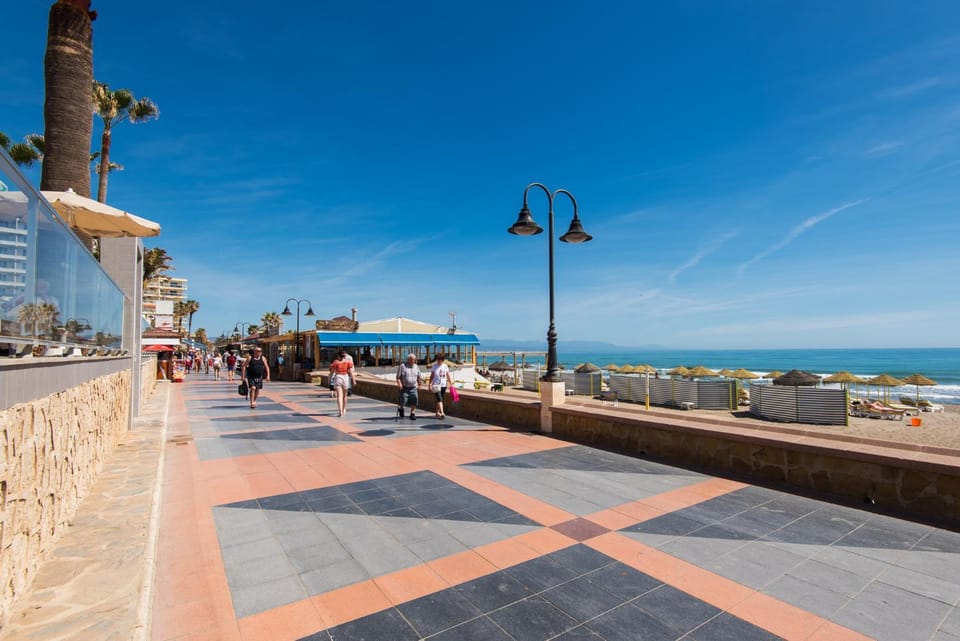Nearby landmark, People, Natural landscape, Beach, Sea view