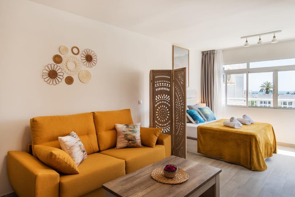 Living room, Bedroom