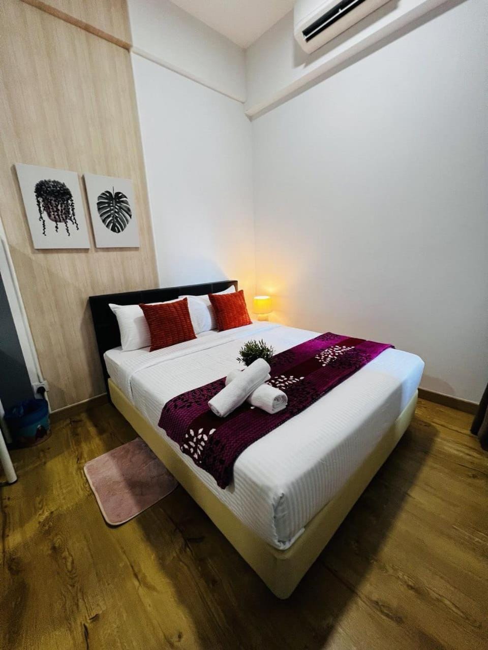 Bed, Photo of the whole room, Bedroom, towels, air conditioner