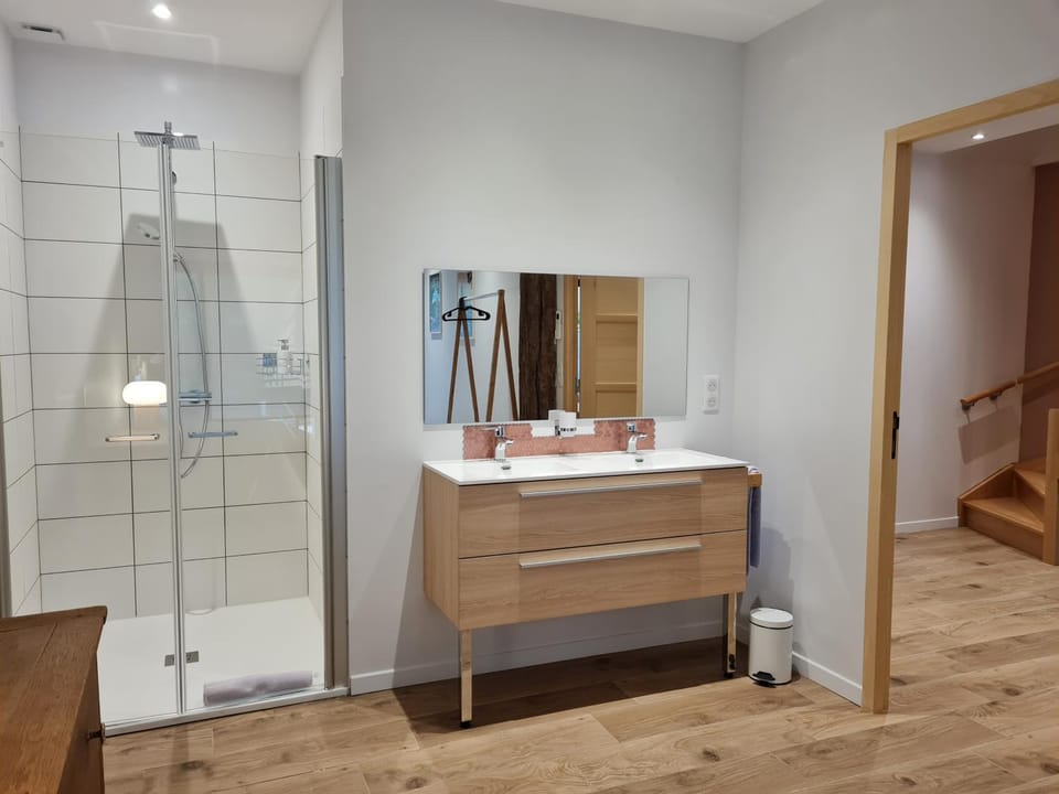 Shower, Bathroom