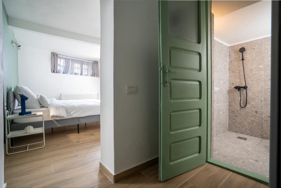 Bathroom, Bedroom