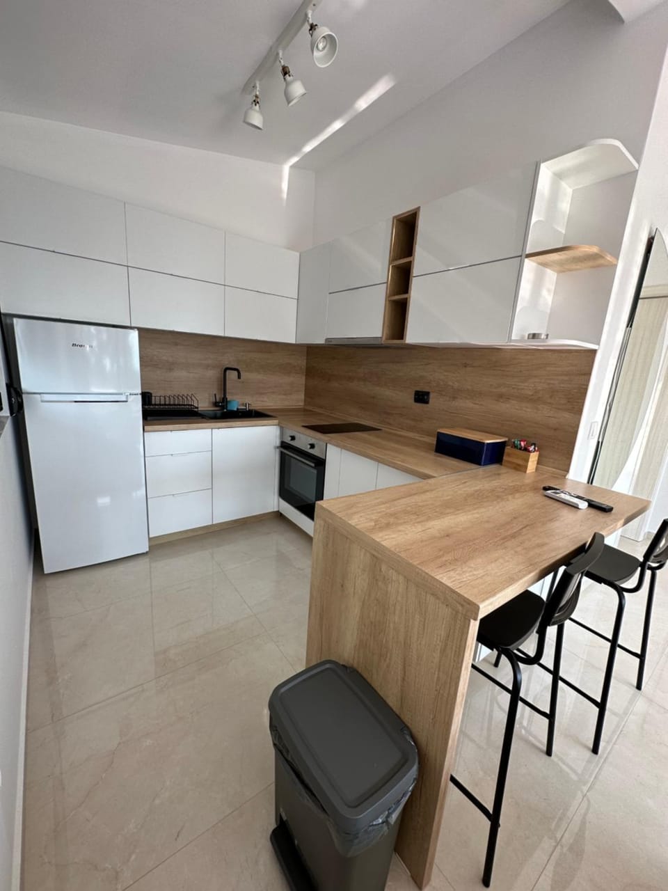 Kitchen or kitchenette, Dining area, dishwasher, pet friendly