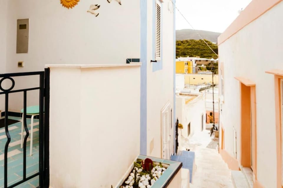 Bello, comodo e con vista mare. Apartment in Ponza