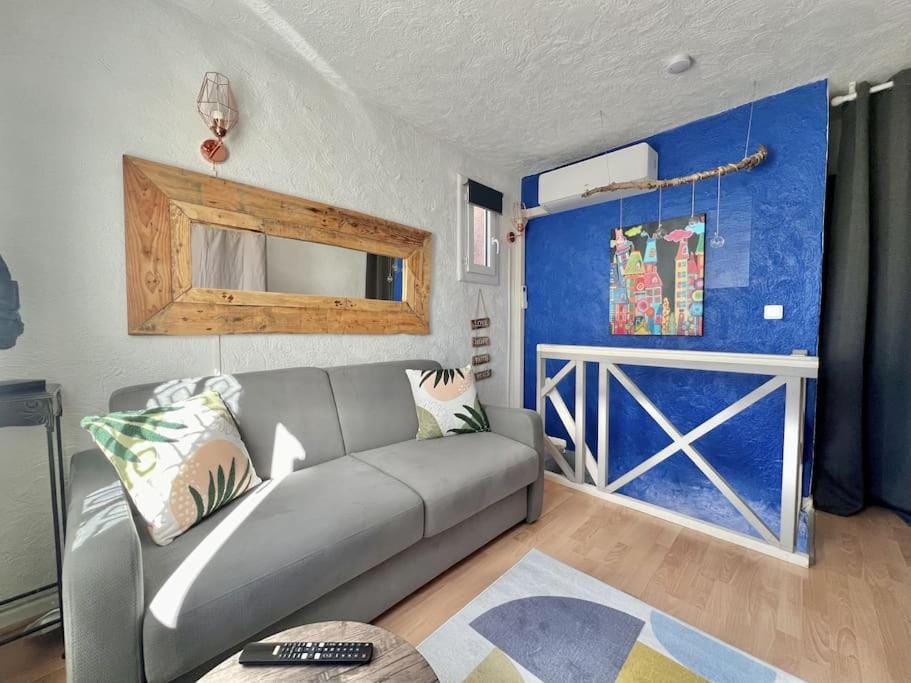 Studio duplex proche mer gare commerce Apartment in Saint-Raphael