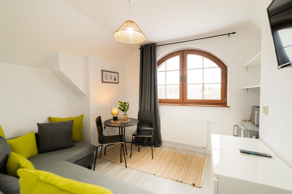 TV and multimedia, Photo of the whole room