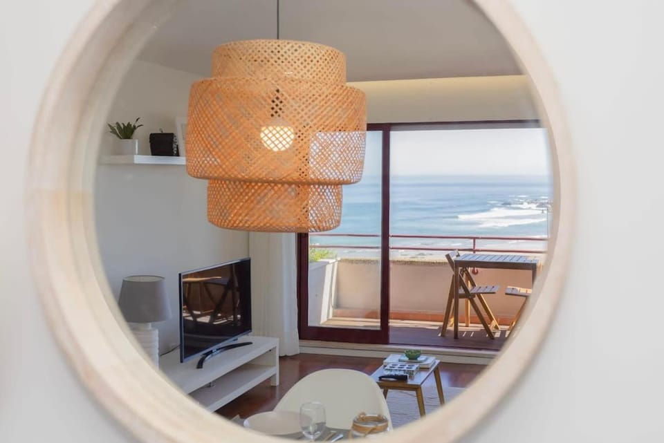 Liiiving in Matosinhos - Seaside Balcony Apartment Apartment in Matosinhos