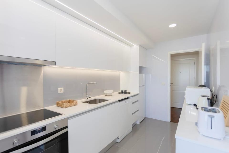 Liiiving in Matosinhos - Seaside Balcony Apartment Apartment in Matosinhos