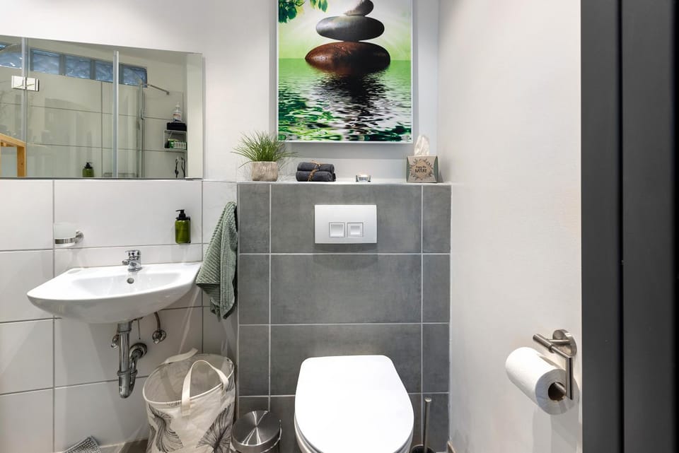 Bathroom, Living room