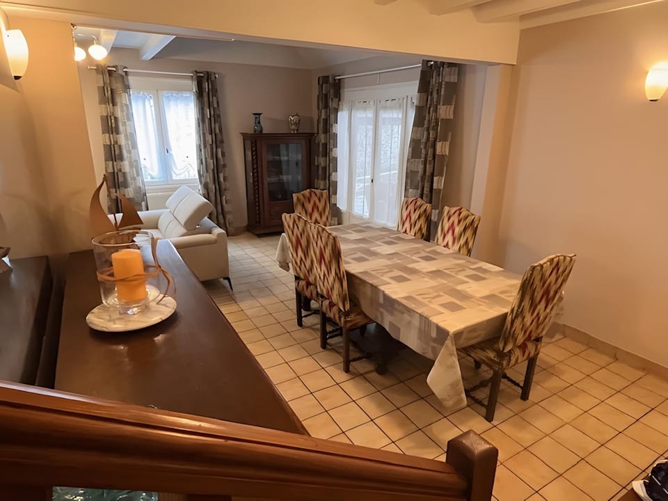 Property building, Living room