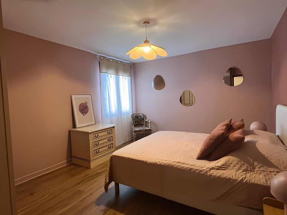 Living room, Bedroom
