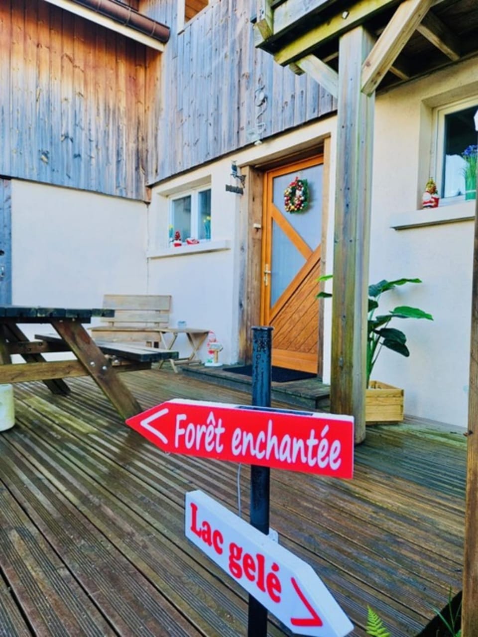 The adorable Catalan owl!!! Apartment in Gérardmer