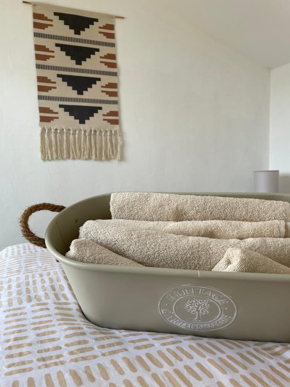 Bedroom, towels