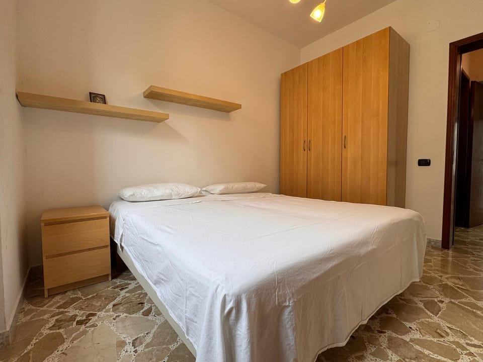 Bed, Bedroom, wardrobe