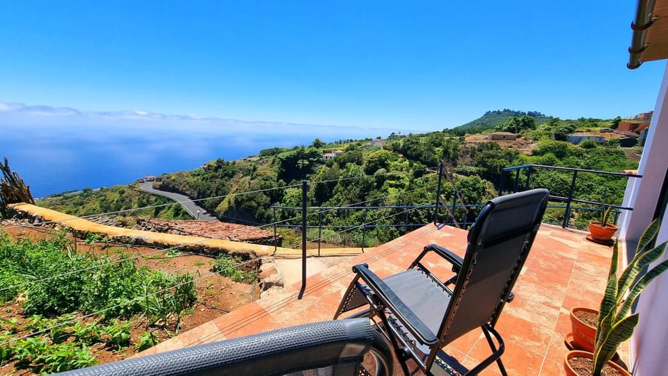 Day, Natural landscape, View (from property/room), Balcony/Terrace, Mountain view, Sea view