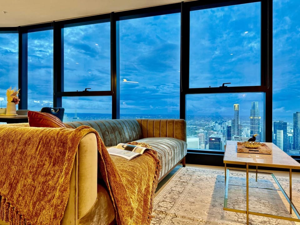 Sky High 3 Beds Apartment Apartment in Melbourne