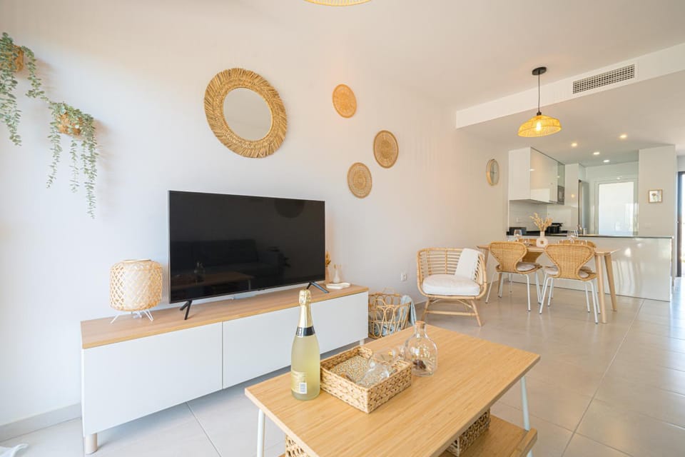 Communal lounge/ TV room, Living room