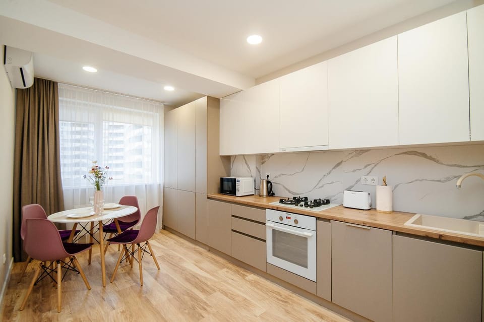 Cozy Apartment - 4th Floor Apartment in Chișinău