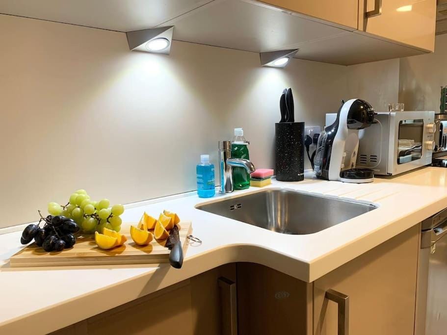 HNFC Stays - Ocean Central Newcastle Studio w/ Free parking + Gym Apartment in Gateshead