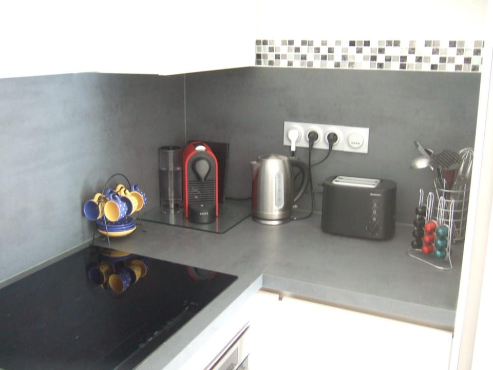 Coffee/tea facilities, Kitchen or kitchenette, toaster