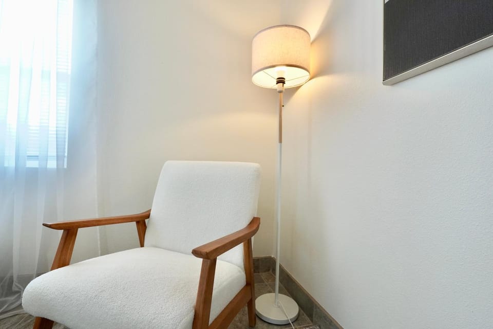Seating area, Bedroom