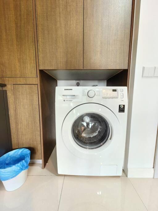 A2305 Grand Medini Studio 100mbps Netflix By STAY Apartment in Johor