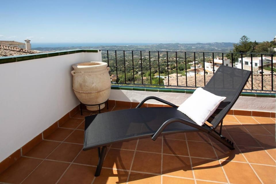 Sea View Penthouse in Historic Mijas Pueblo Apartment in Mijas