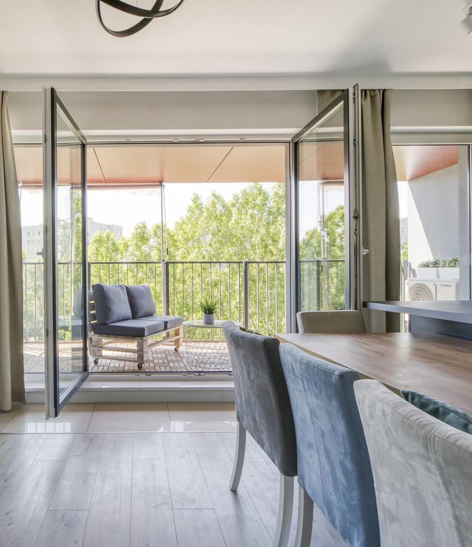 Spring, Summer, Balcony/Terrace, Living room