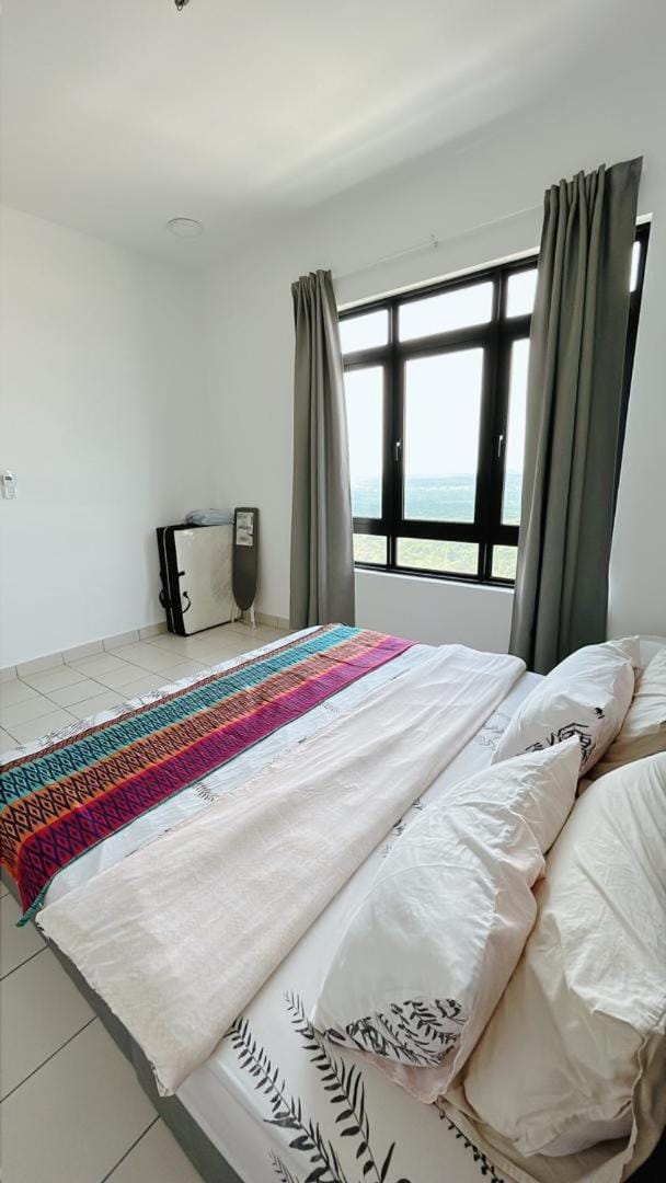 MUJI Cosy Level 25th Room Amber Residence @ Quayside Mall Rimbayu Near to Masha Oasis Tenby KLIA Kota Kemuning Apartment in Selangor, Malaysia