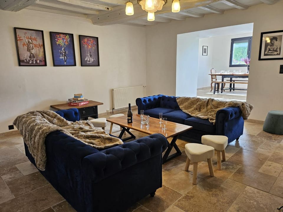 Seating area