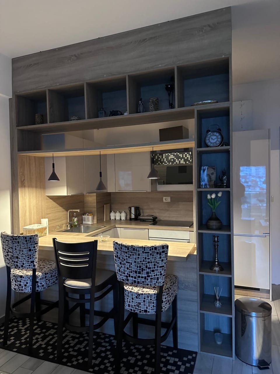 Kitchen or kitchenette, stove