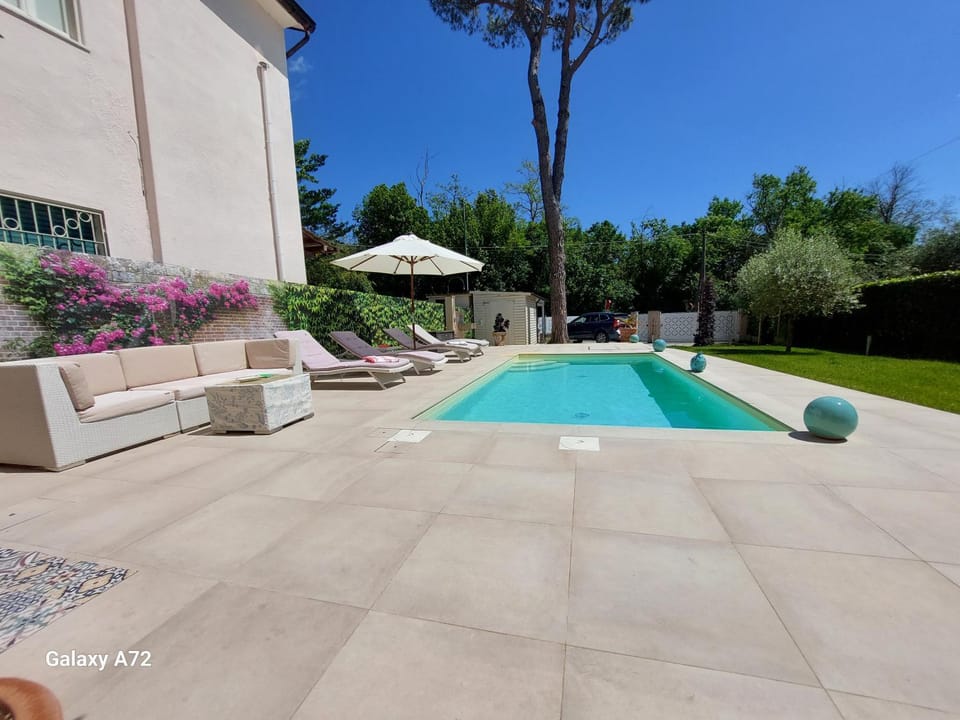 Patio, Garden, Garden view, Pool view, Swimming pool, sunbed