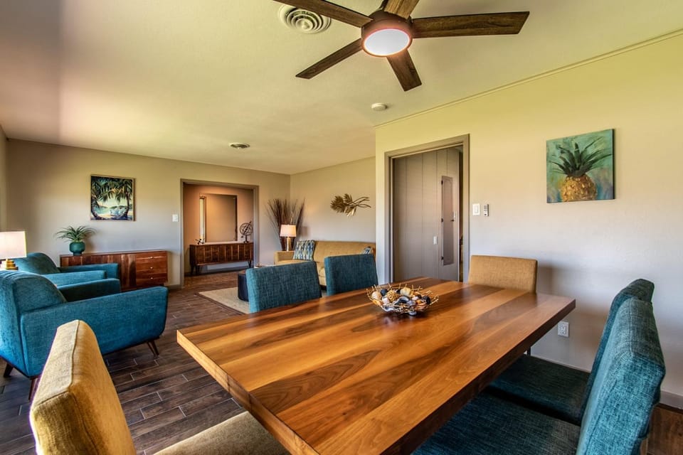 Water View Ocean Drive Retreat Awaits House in Nueces County