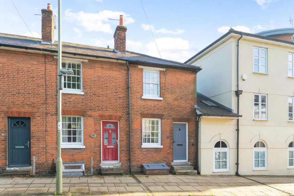 Property building, Day, Neighbourhood, Street view