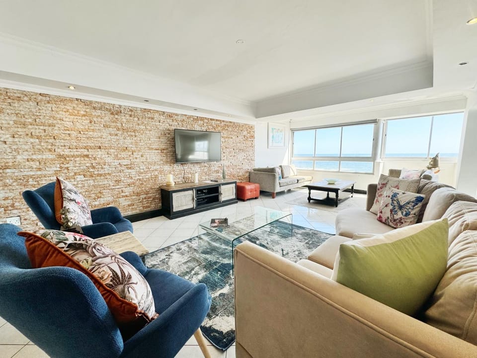 Communal lounge/ TV room, TV and multimedia