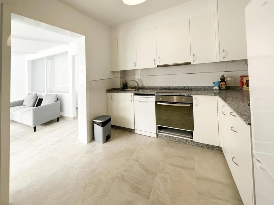 Piso 5 dormitorios Salgueira 1 Apartment in Vigo