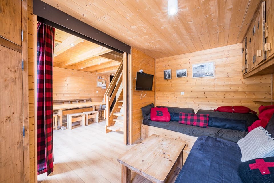Living room, Bedroom