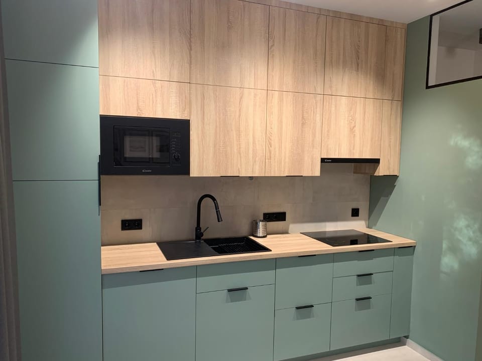 Kitchen or kitchenette, stove