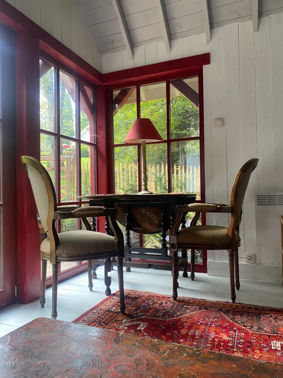 La Kabane des Hetres rouges Bed and Breakfast in Wallonia, Belgium