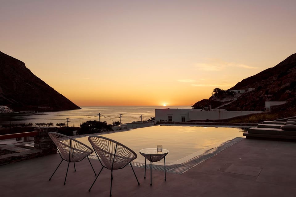 Pool view, Sea view, Swimming pool, Sunset, sunbed